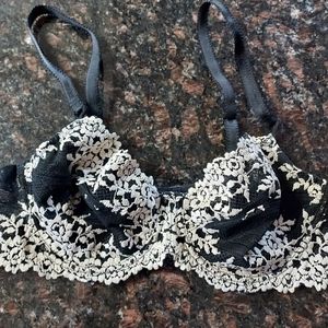 Wacoal black bra 34C